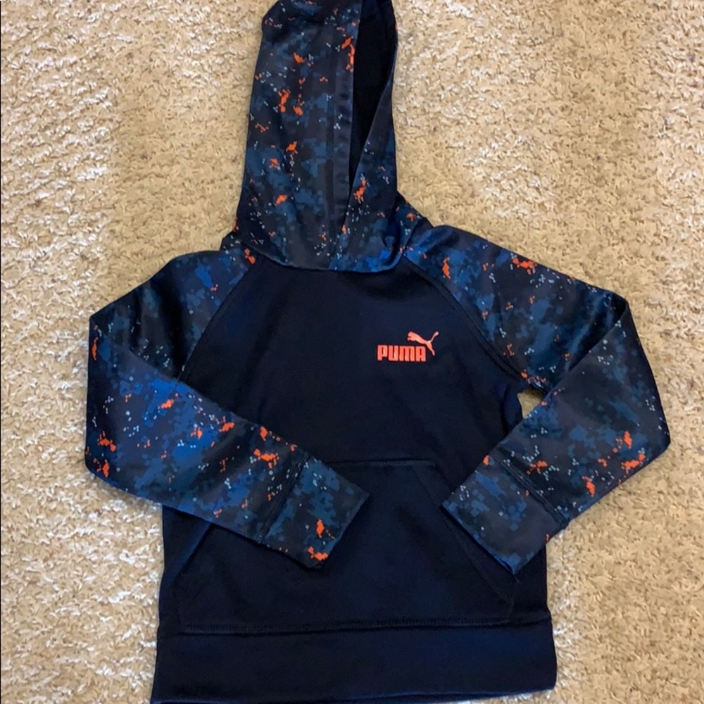 NWOT Puma sweatshirt